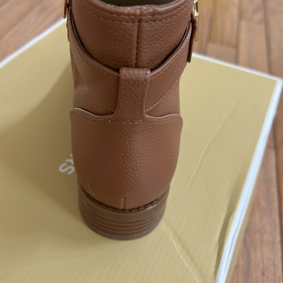 Michael Kors Women's Jilly Flat Booties - Picture 4 of 7